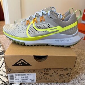 New in box, men’s Nike React Pegasus Trail 4 size 8 or can be women’s size 9.5